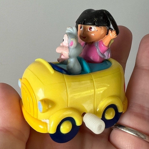 Dora The Explorer Car & Track Set w Accessories Boots Puzzle Vintage Y2K - Picture 8 of 12